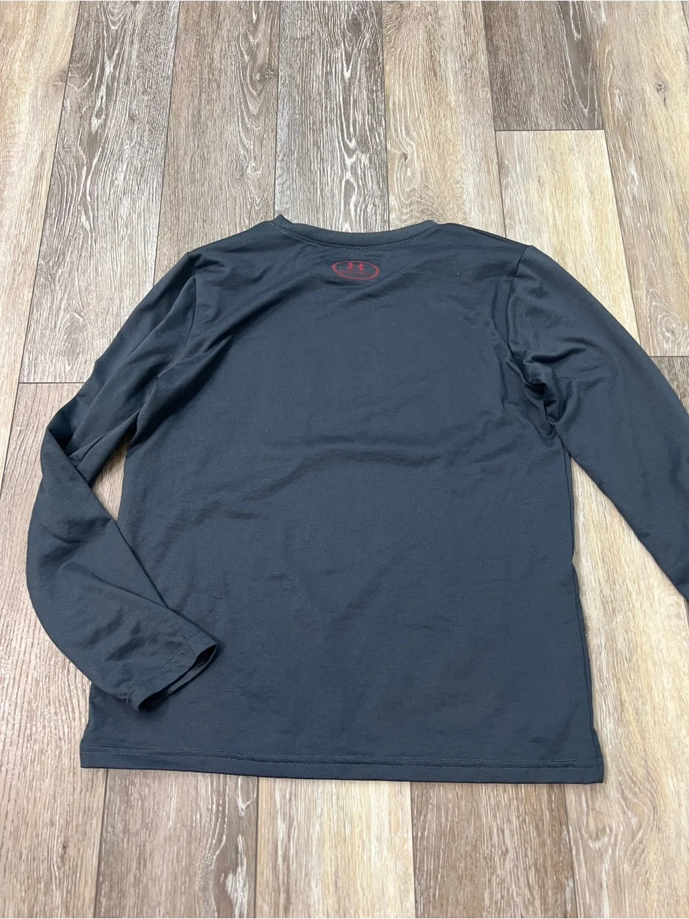 Under Armour loose long sleeve active tee